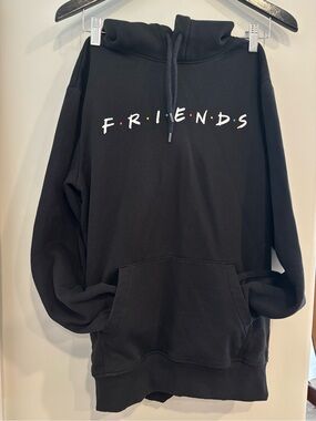 “Friends” Hoody in Black